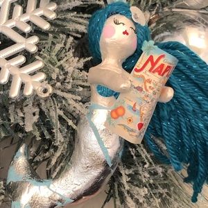 ❤️”HOST PICK”❤️ Bon Bon Magnets Mermaid ornament "The Traveler in Blue"